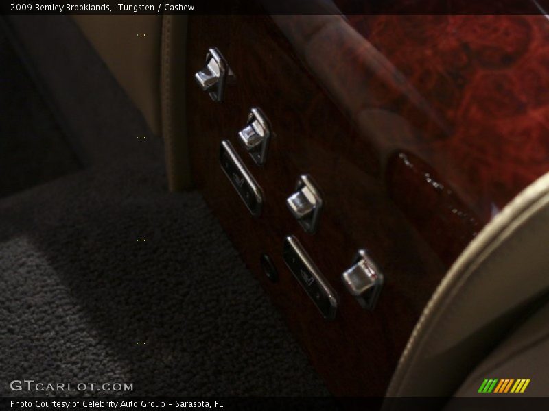 Controls of 2009 Brooklands 