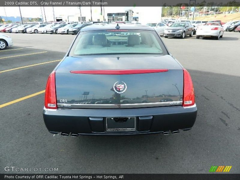 Gray Flannel / Titanium/Dark Titanium 2009 Cadillac DTS