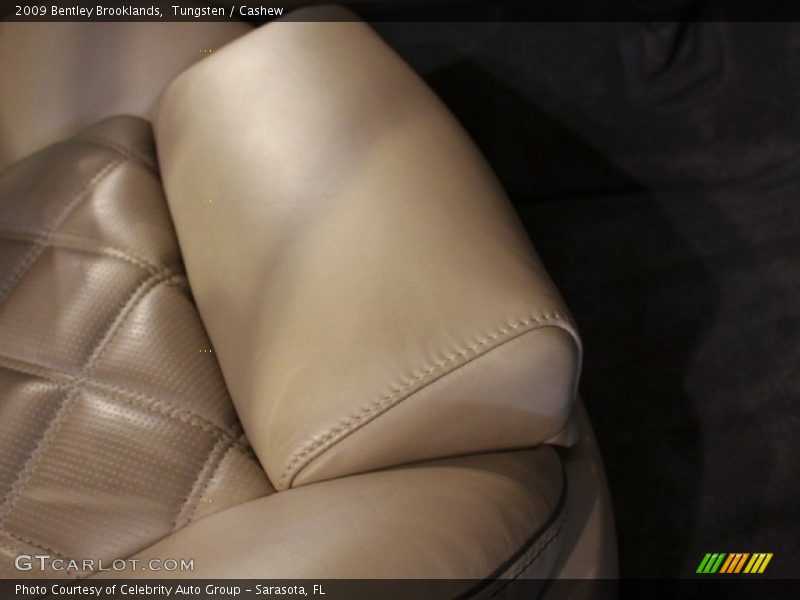 Tungsten / Cashew 2009 Bentley Brooklands