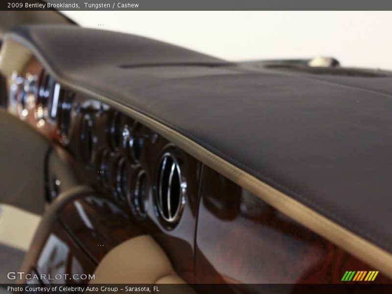 Dashboard - 2009 Bentley Brooklands 