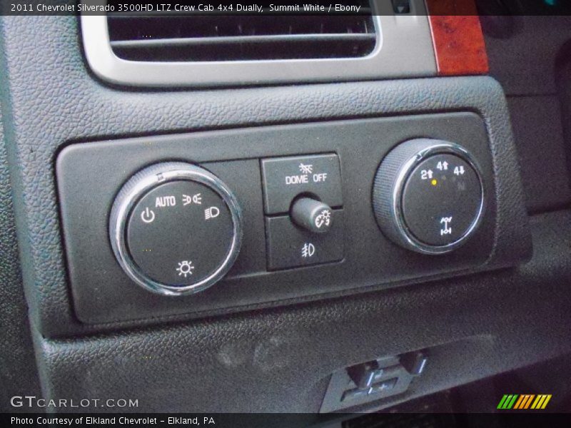 Summit White / Ebony 2011 Chevrolet Silverado 3500HD LTZ Crew Cab 4x4 Dually
