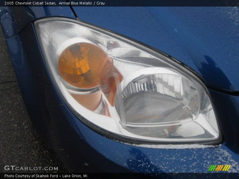 Arrival Blue Metallic / Gray 2005 Chevrolet Cobalt Sedan