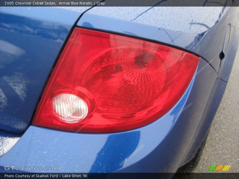 Arrival Blue Metallic / Gray 2005 Chevrolet Cobalt Sedan