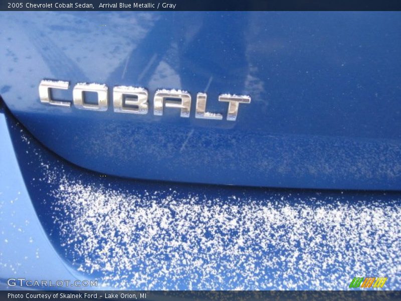 Arrival Blue Metallic / Gray 2005 Chevrolet Cobalt Sedan