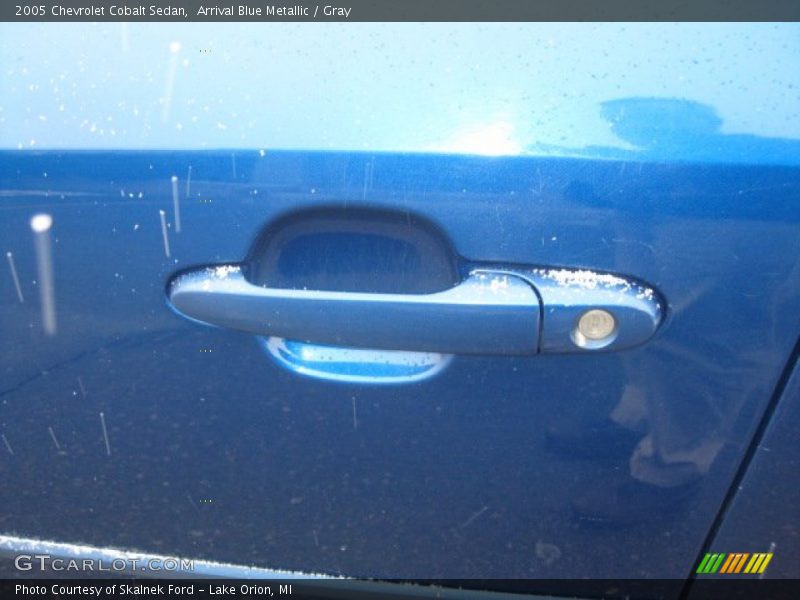 Arrival Blue Metallic / Gray 2005 Chevrolet Cobalt Sedan