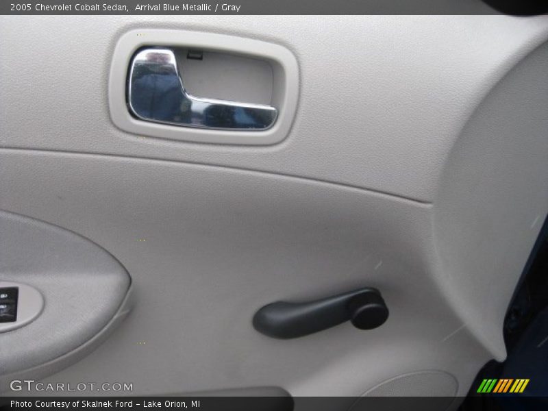 Arrival Blue Metallic / Gray 2005 Chevrolet Cobalt Sedan