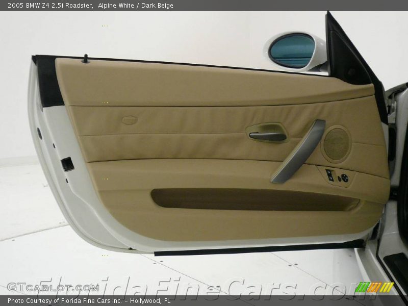 Alpine White / Dark Beige 2005 BMW Z4 2.5i Roadster