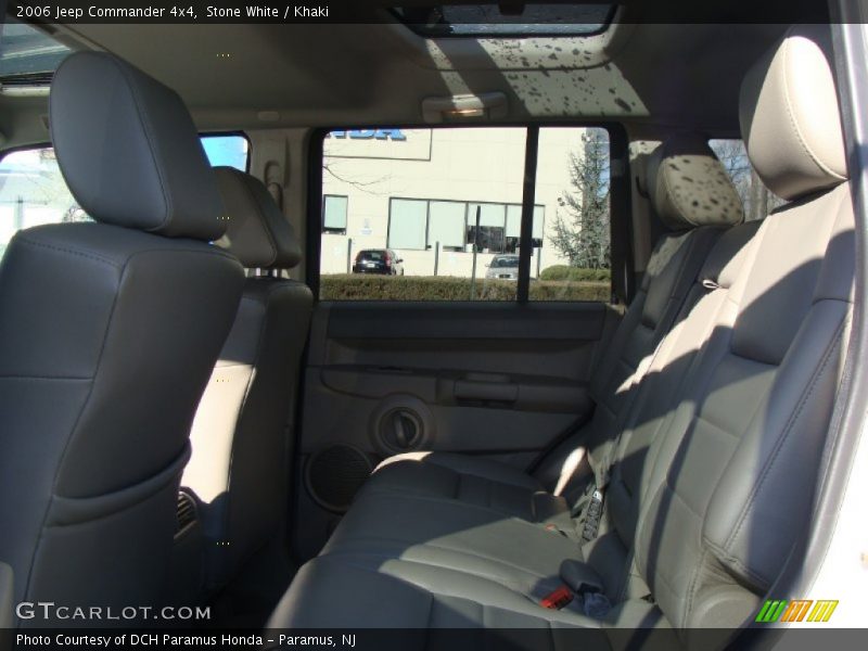 Stone White / Khaki 2006 Jeep Commander 4x4