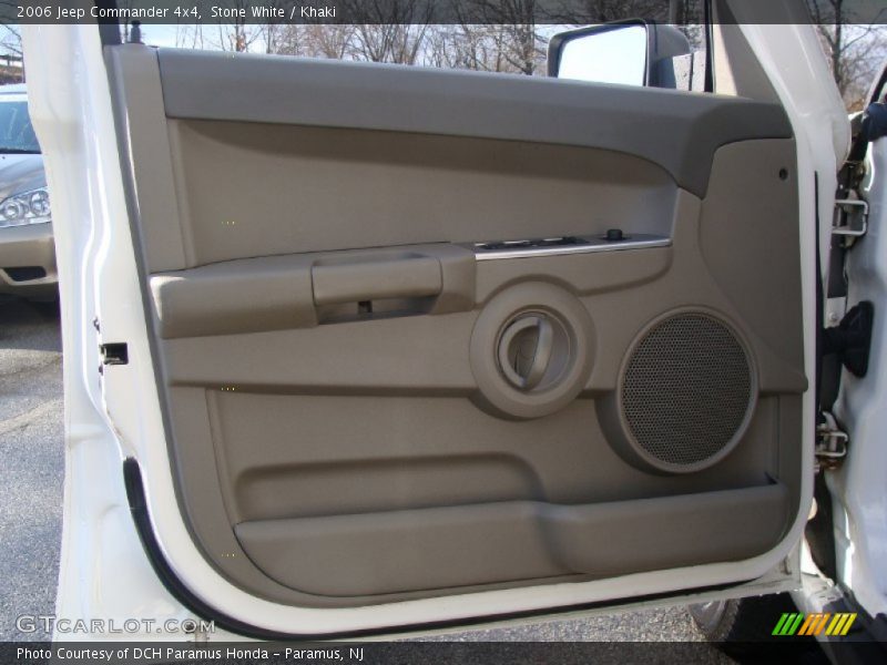 Stone White / Khaki 2006 Jeep Commander 4x4