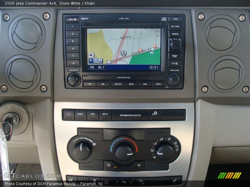 Stone White / Khaki 2006 Jeep Commander 4x4