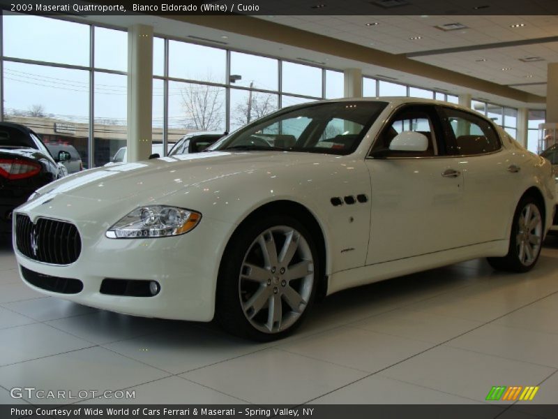 Bianco Eldorado (White) / Cuoio 2009 Maserati Quattroporte