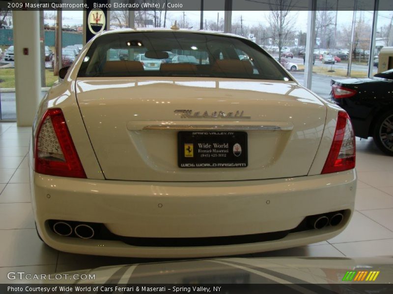 Bianco Eldorado (White) / Cuoio 2009 Maserati Quattroporte