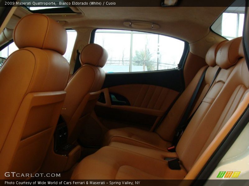 Bianco Eldorado (White) / Cuoio 2009 Maserati Quattroporte