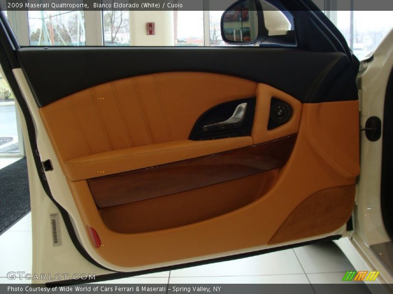 Bianco Eldorado (White) / Cuoio 2009 Maserati Quattroporte