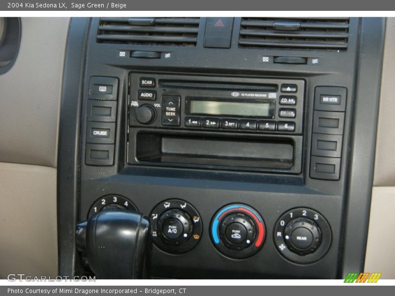 Sage Green / Beige 2004 Kia Sedona LX
