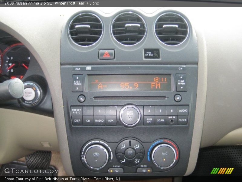 Winter Frost Pearl / Blond 2009 Nissan Altima 2.5 SL