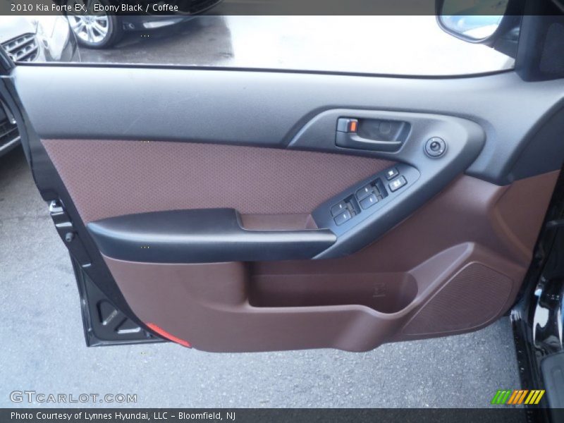 Ebony Black / Coffee 2010 Kia Forte EX