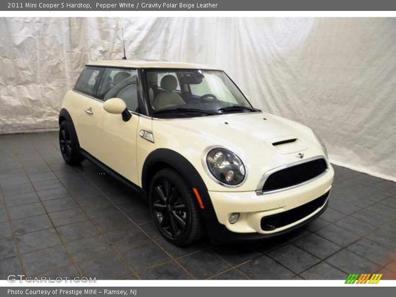Pepper White / Gravity Polar Beige Leather 2011 Mini Cooper S Hardtop