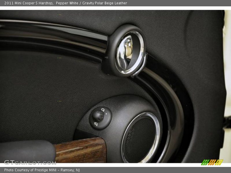 Pepper White / Gravity Polar Beige Leather 2011 Mini Cooper S Hardtop