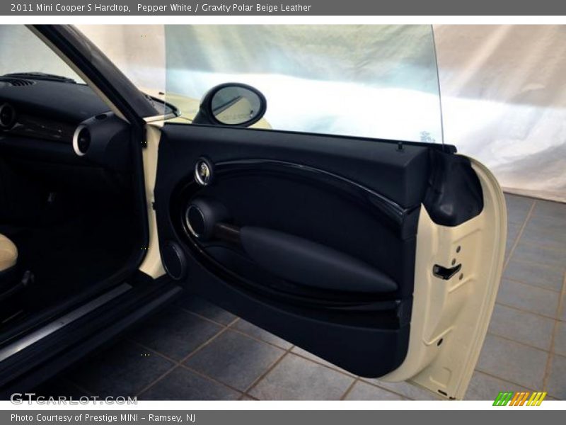 Pepper White / Gravity Polar Beige Leather 2011 Mini Cooper S Hardtop