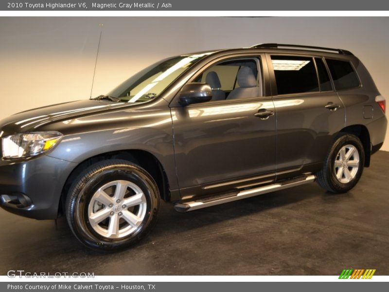 Magnetic Gray Metallic / Ash 2010 Toyota Highlander V6