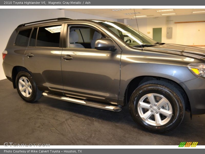 Magnetic Gray Metallic / Ash 2010 Toyota Highlander V6