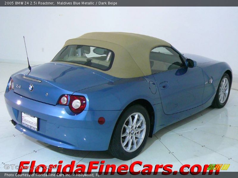 Maldives Blue Metallic / Dark Beige 2005 BMW Z4 2.5i Roadster