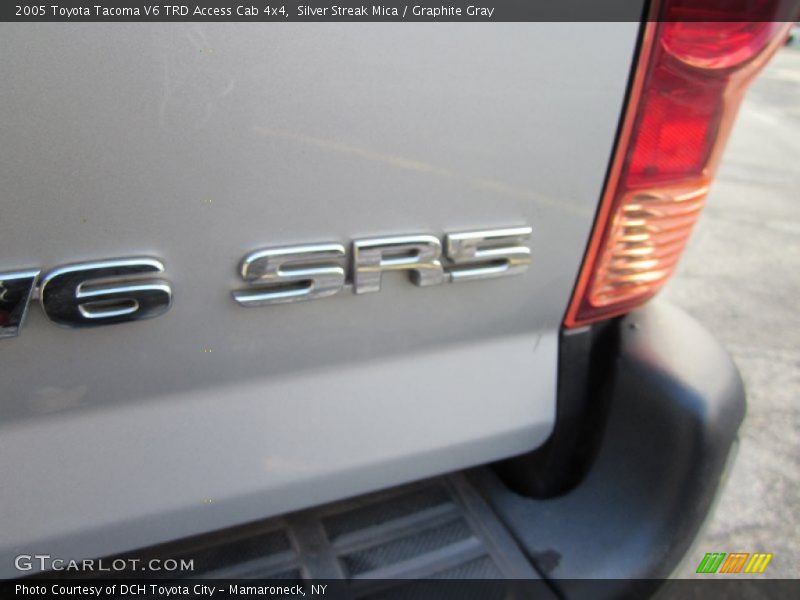 Silver Streak Mica / Graphite Gray 2005 Toyota Tacoma V6 TRD Access Cab 4x4