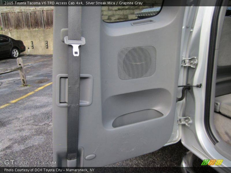 Silver Streak Mica / Graphite Gray 2005 Toyota Tacoma V6 TRD Access Cab 4x4