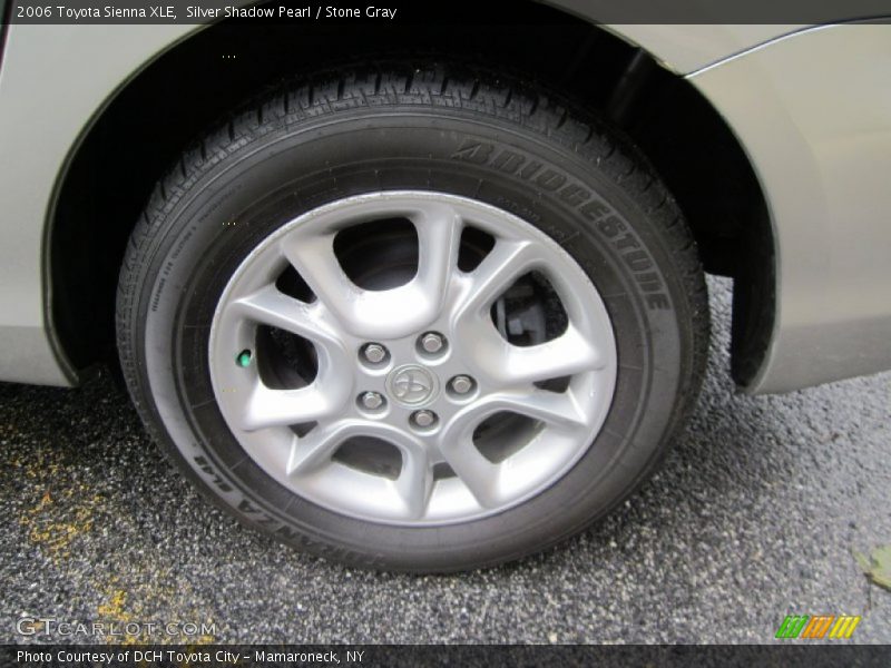Silver Shadow Pearl / Stone Gray 2006 Toyota Sienna XLE