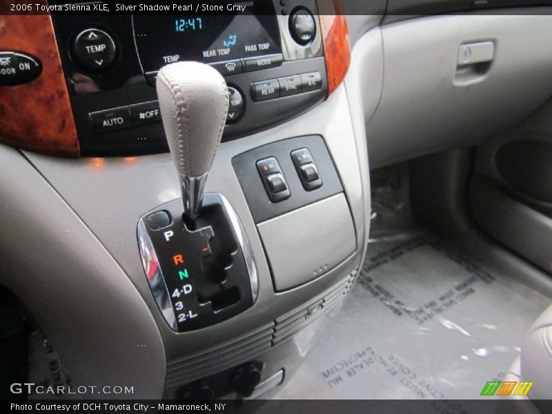 Silver Shadow Pearl / Stone Gray 2006 Toyota Sienna XLE