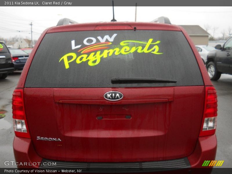 Claret Red / Gray 2011 Kia Sedona LX