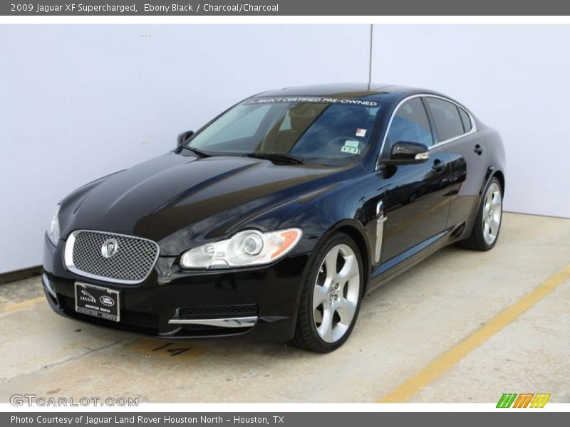 Front 3/4 View of 2009 XF Supercharged