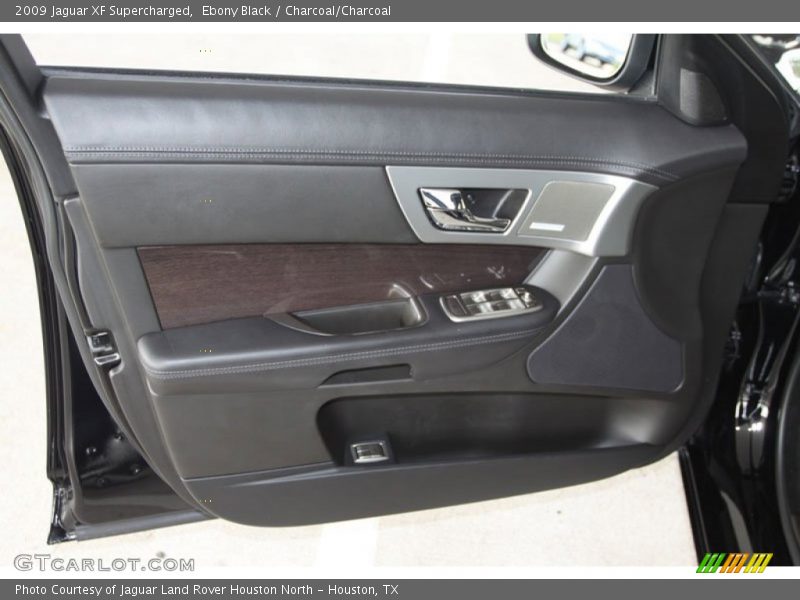 Door Panel of 2009 XF Supercharged