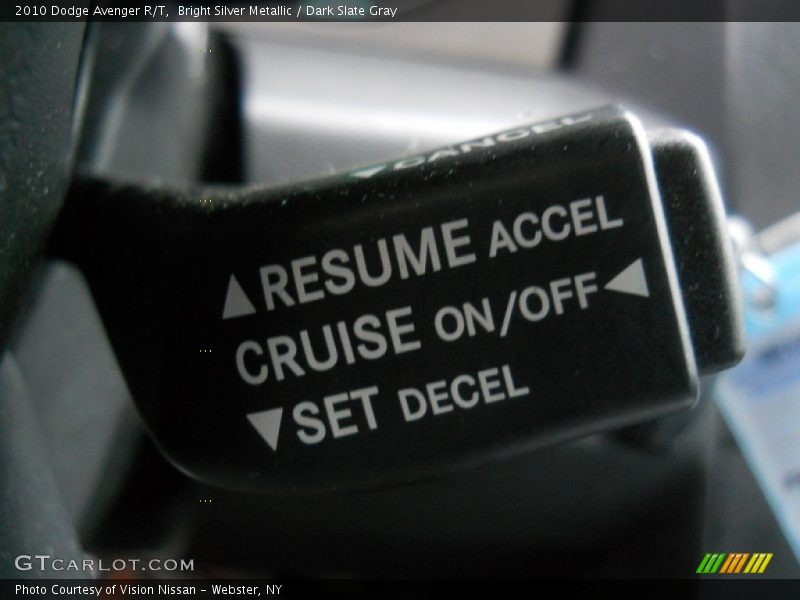 Bright Silver Metallic / Dark Slate Gray 2010 Dodge Avenger R/T