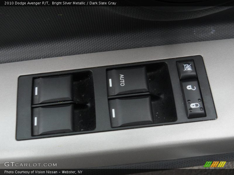 Bright Silver Metallic / Dark Slate Gray 2010 Dodge Avenger R/T