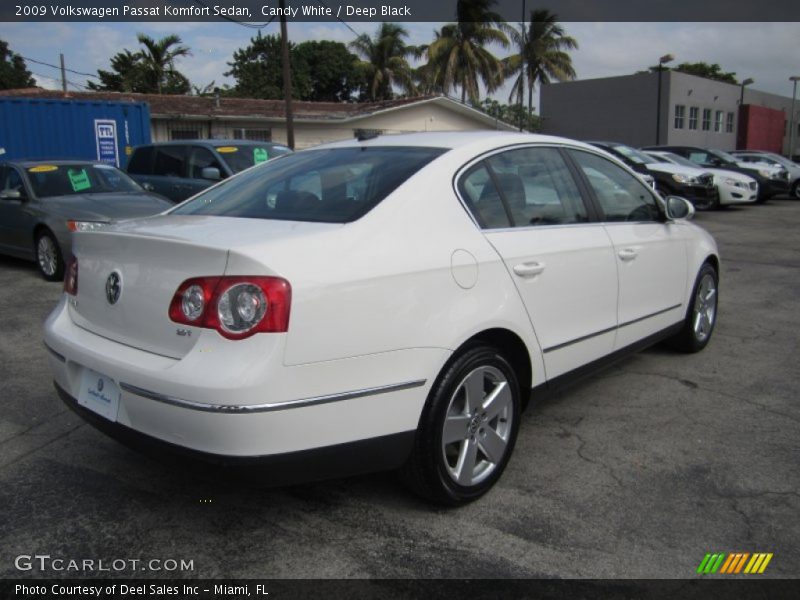 Candy White / Deep Black 2009 Volkswagen Passat Komfort Sedan