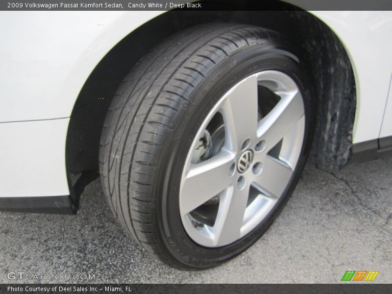 Candy White / Deep Black 2009 Volkswagen Passat Komfort Sedan