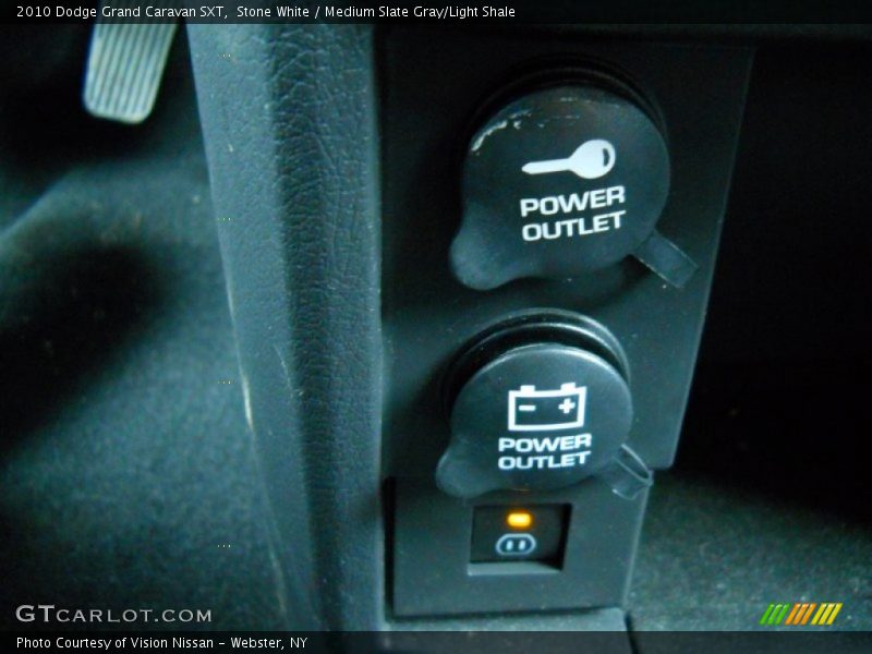 Stone White / Medium Slate Gray/Light Shale 2010 Dodge Grand Caravan SXT
