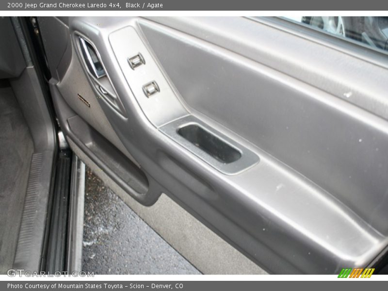 Black / Agate 2000 Jeep Grand Cherokee Laredo 4x4