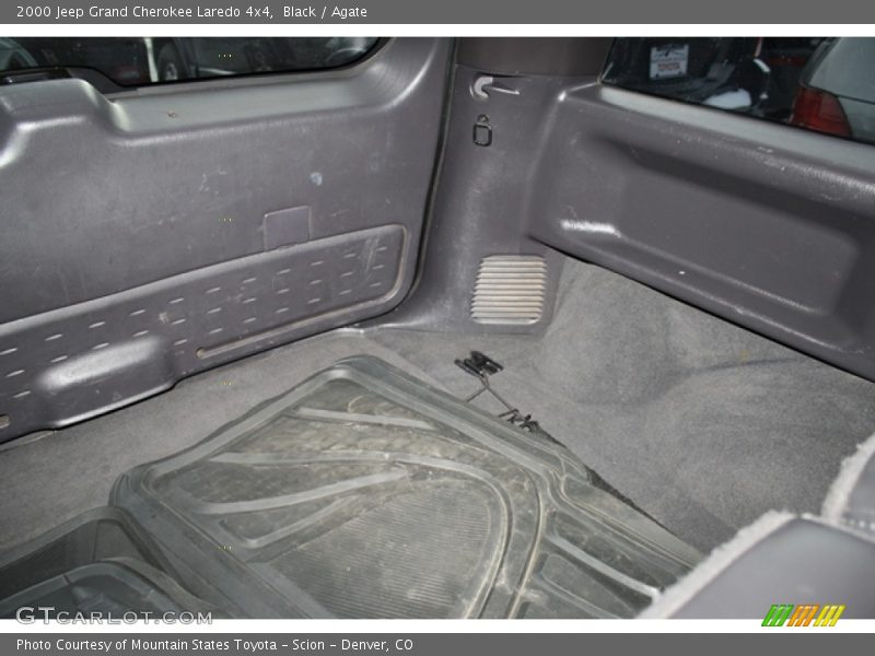 Black / Agate 2000 Jeep Grand Cherokee Laredo 4x4
