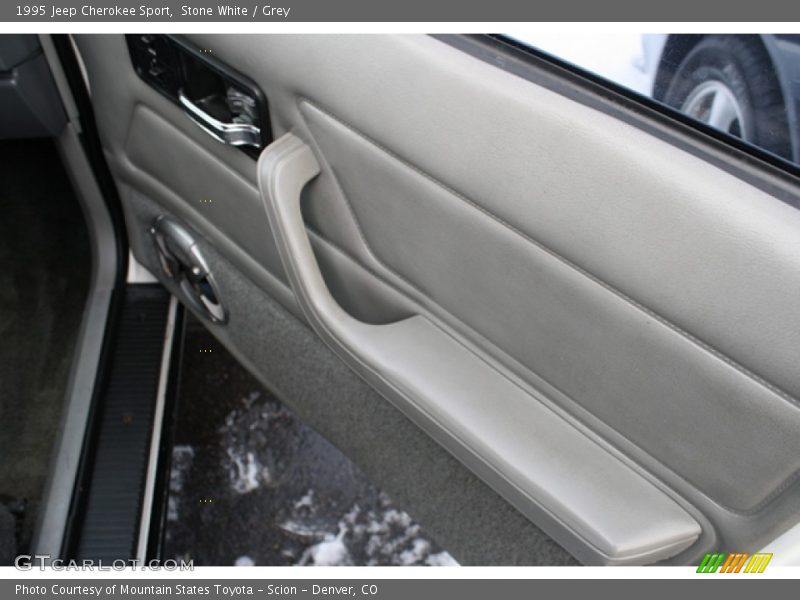 Stone White / Grey 1995 Jeep Cherokee Sport