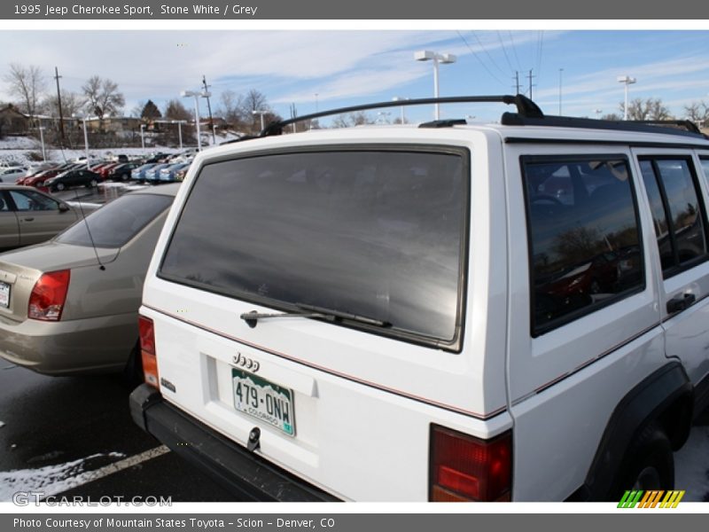 Stone White / Grey 1995 Jeep Cherokee Sport