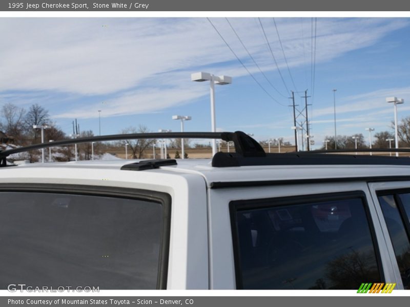 Stone White / Grey 1995 Jeep Cherokee Sport