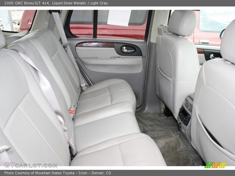 Liquid Silver Metallic / Light Gray 2005 GMC Envoy SLT 4x4