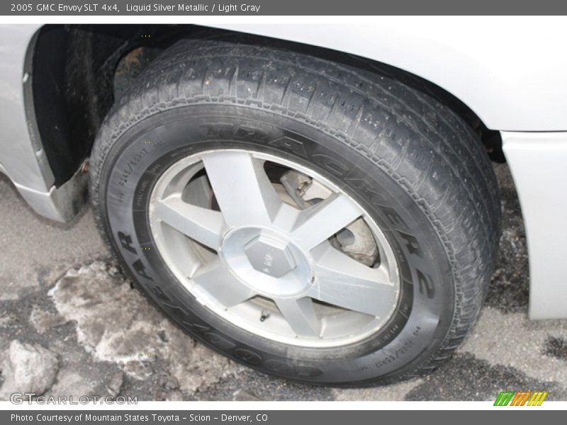 Liquid Silver Metallic / Light Gray 2005 GMC Envoy SLT 4x4