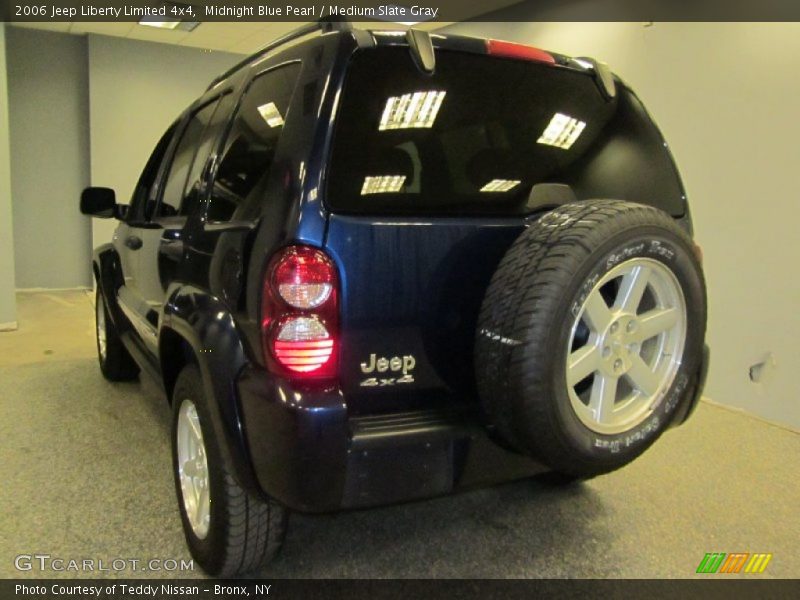 Midnight Blue Pearl / Medium Slate Gray 2006 Jeep Liberty Limited 4x4