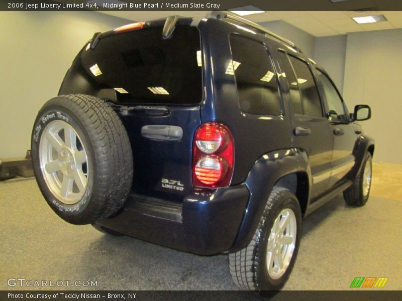 Midnight Blue Pearl / Medium Slate Gray 2006 Jeep Liberty Limited 4x4