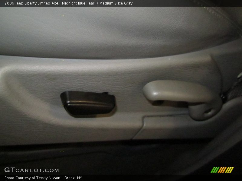 Midnight Blue Pearl / Medium Slate Gray 2006 Jeep Liberty Limited 4x4