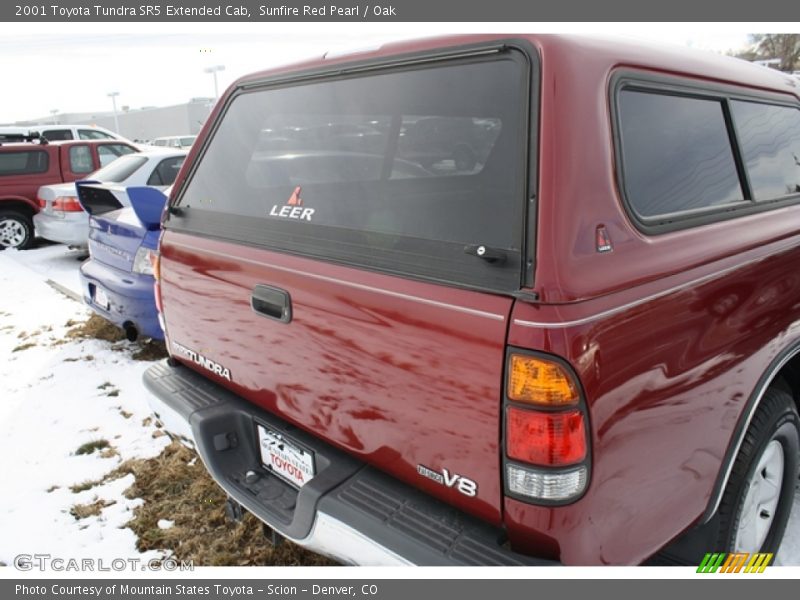 Sunfire Red Pearl / Oak 2001 Toyota Tundra SR5 Extended Cab